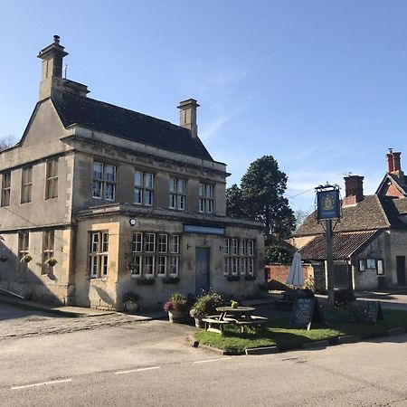 Villa Tiptoe Steeple Ashton Esterno foto